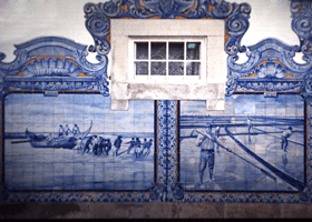 Historian kuvausta Aveiron asemalla