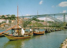 Porton silta ja portviiniveneit&auml; (TinaM)